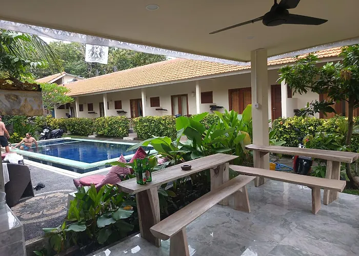 Made 02 Balangan, Homestay, Villas, & Warung Made02 ゲストハウス