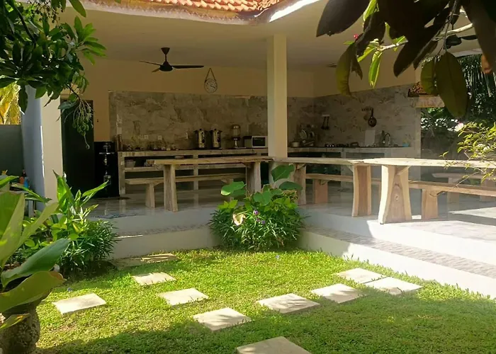 Made 02 Balangan, Homestay, Villas, & Warung Made02 4*