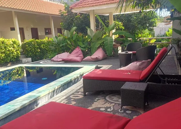 ゲストハウス Made 02 Balangan, Homestay, Villas, & Warung Made02 4*